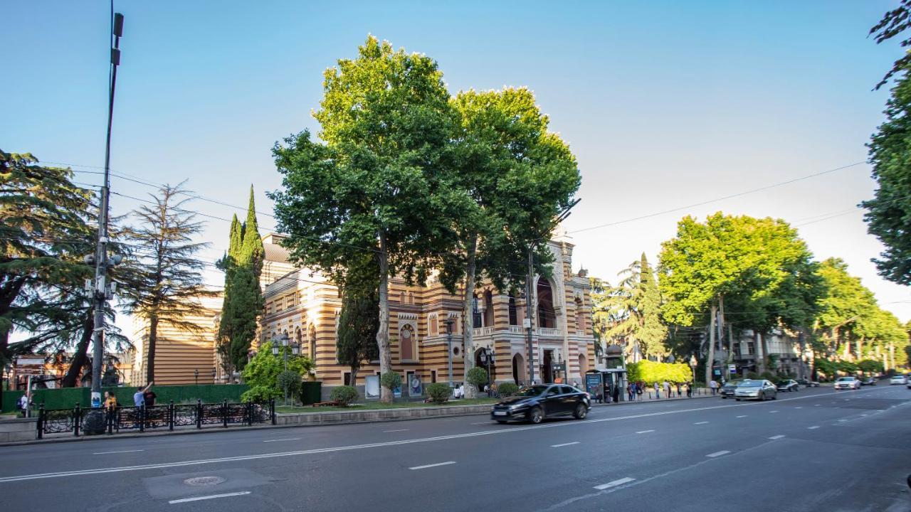 דירות טביליסי Near The Opera מראה חיצוני תמונה